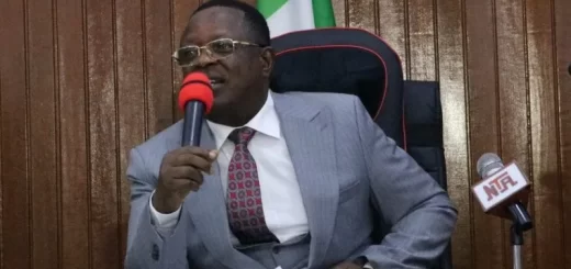 David Umahi Denies Ordering Police To Teargas And Attack Peter Obi’s Supporters In Ebonyi, David Umahi Denies Ordering Police To Teargas And Attack Peter Obi’s Supporters In Ebonyi, INFINITY LOADED